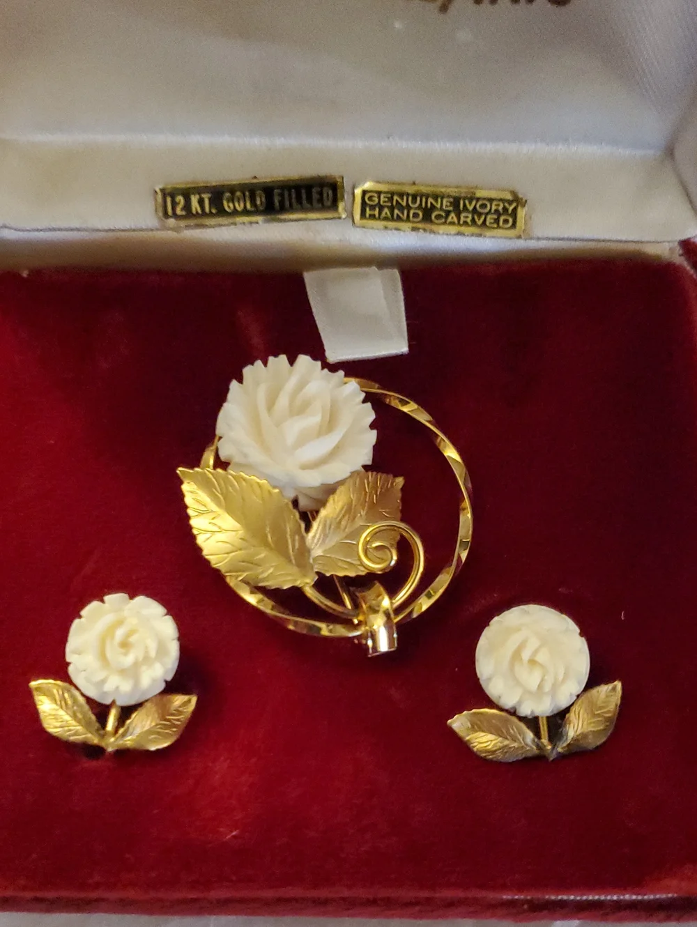 Karen Lynne 12KT Gold Filled Ivory Rose Brooch & Earring Set - White & Gold